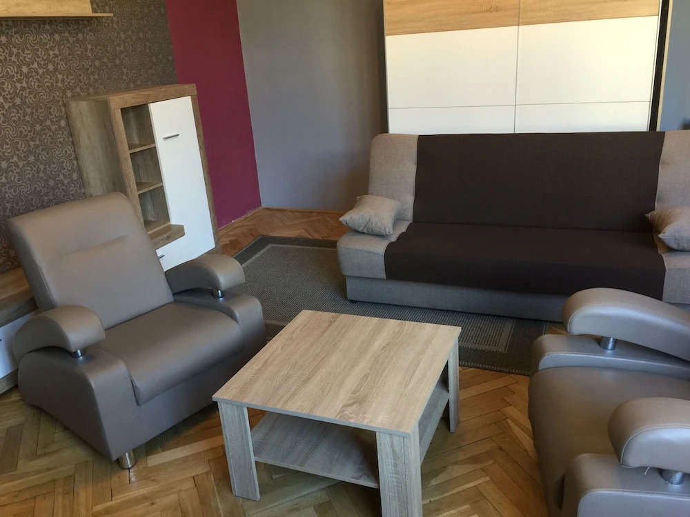 Penguin Rooms - Kielce Downtown Sienkiewicza