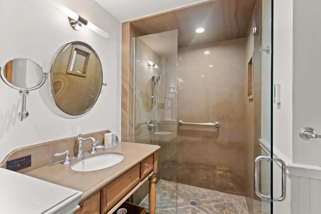 Deluxe 2 Bedroom - Aspen Alps #116