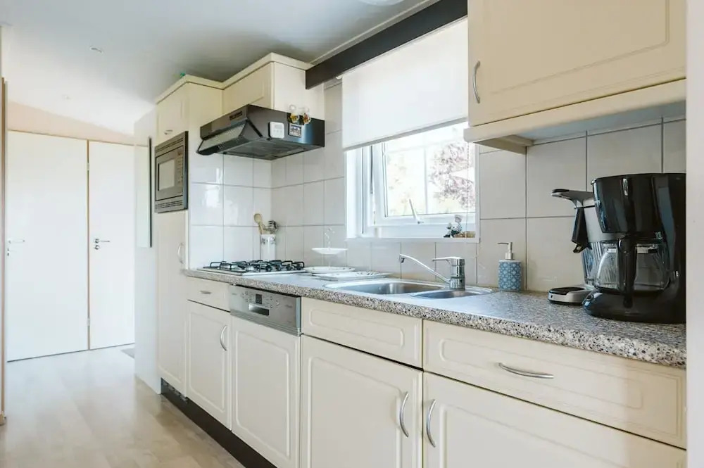Detached Chalet With a Panoramic View!