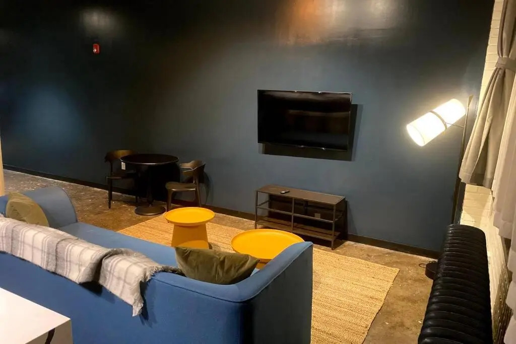 3E-*New* Apt -5 min from Downtown, 3E, Sleeps 6