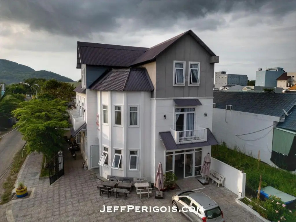 Sele House