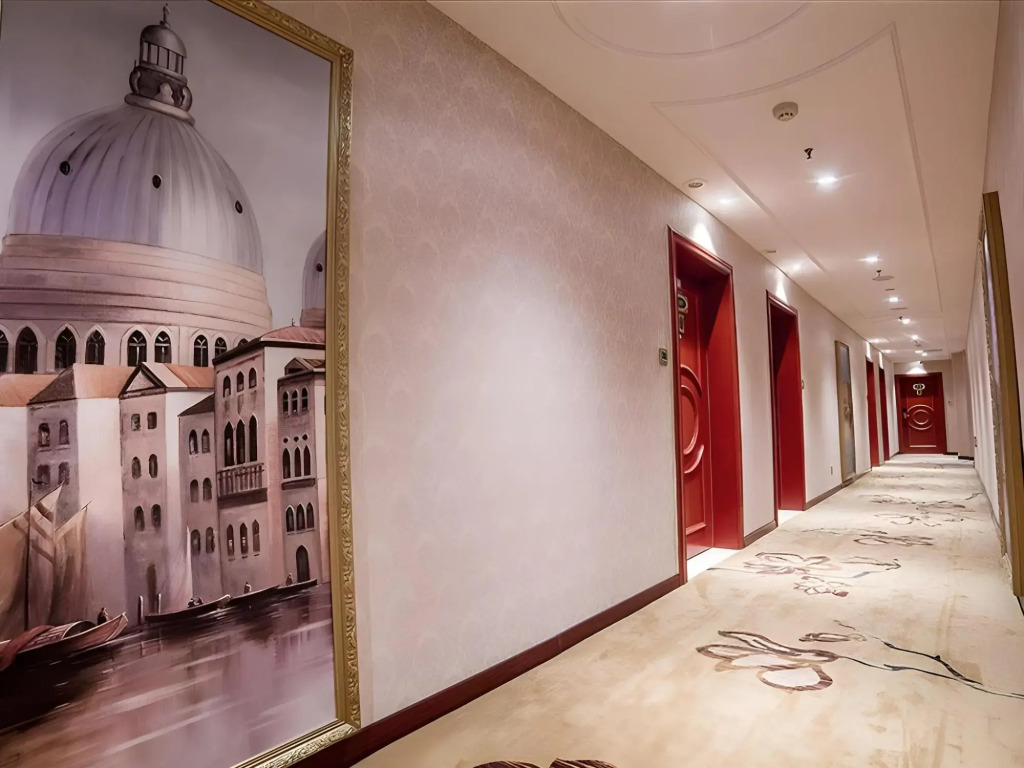Vienna Hotel (Hebei Street Sun City, Qinhuangdao)