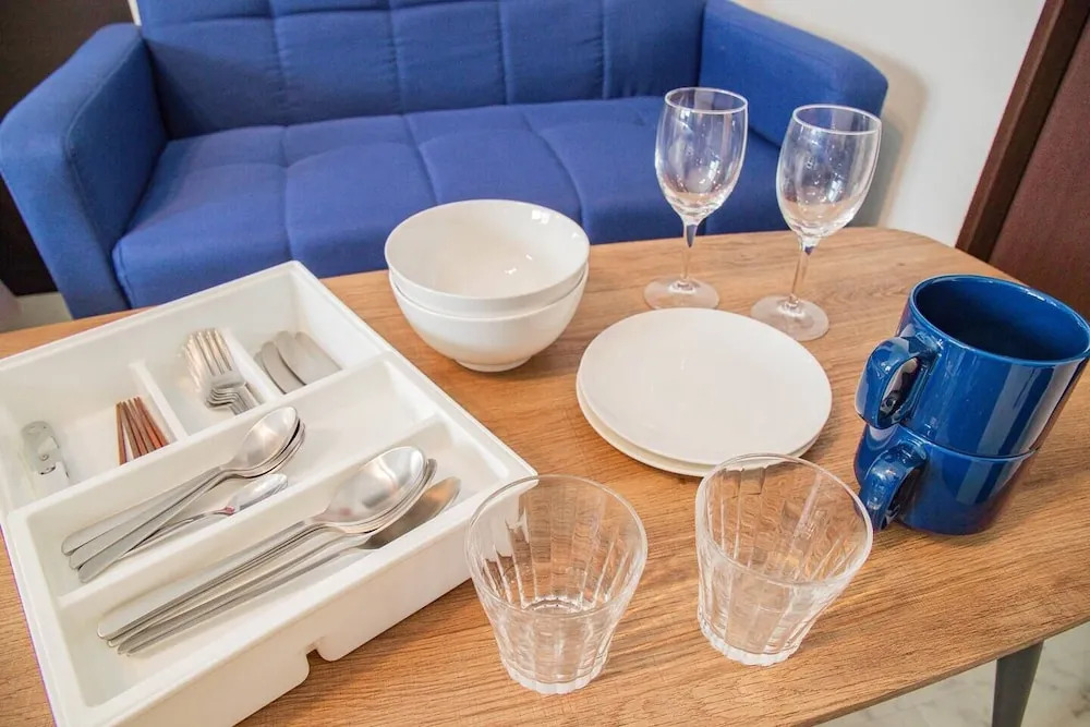 Blue Hotel Octa