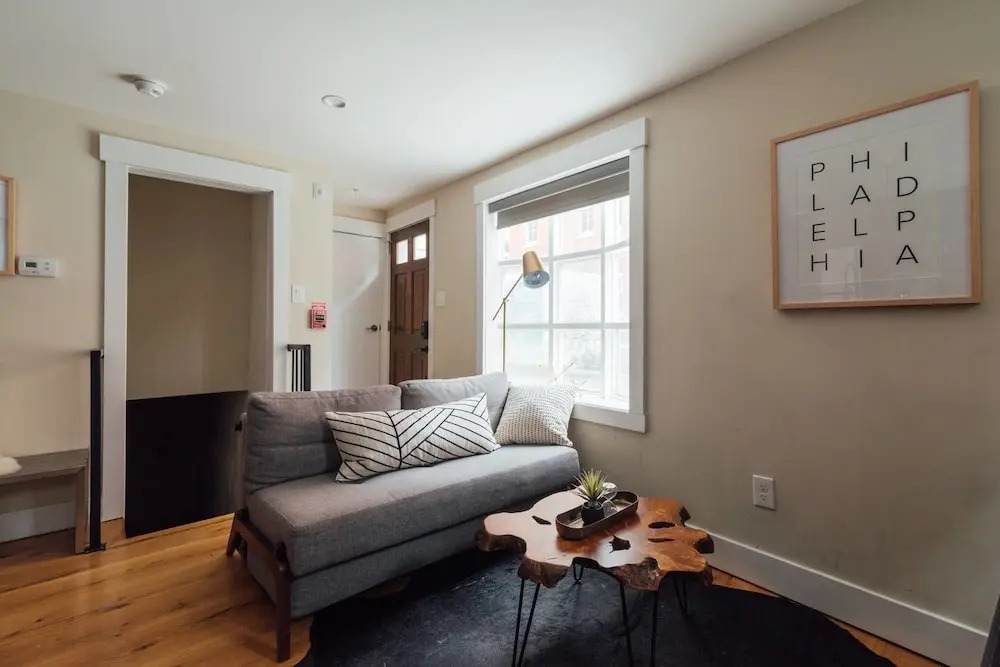 Renovated & Modern Home in Downtown Philly