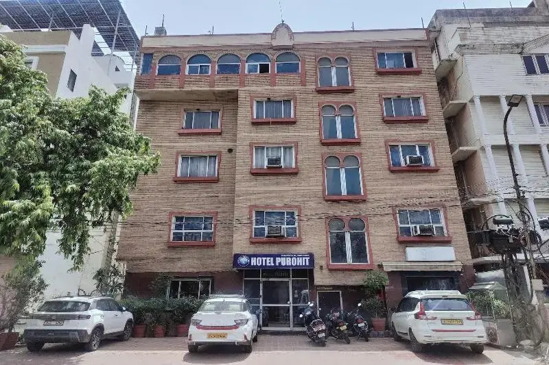 Hotel Purohit Sindhi Camp