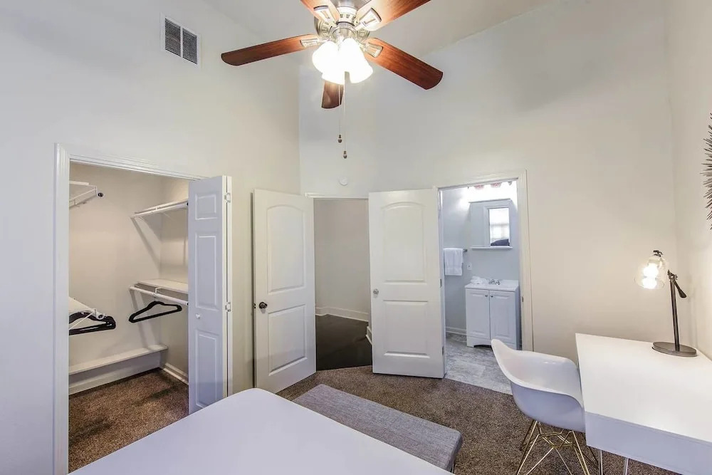 Authentic 2br/2ba in Historic Treme by Domio