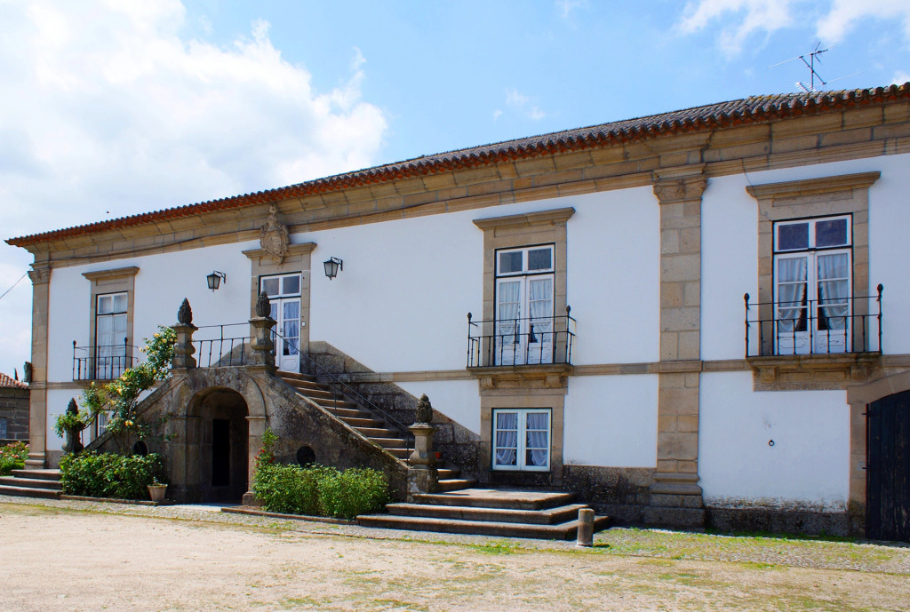Casa Dos Pombais
