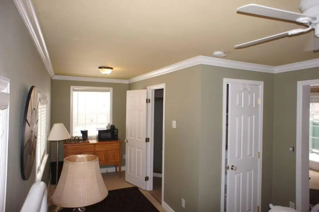 Cozy 1 bedroom cabin Great for couples