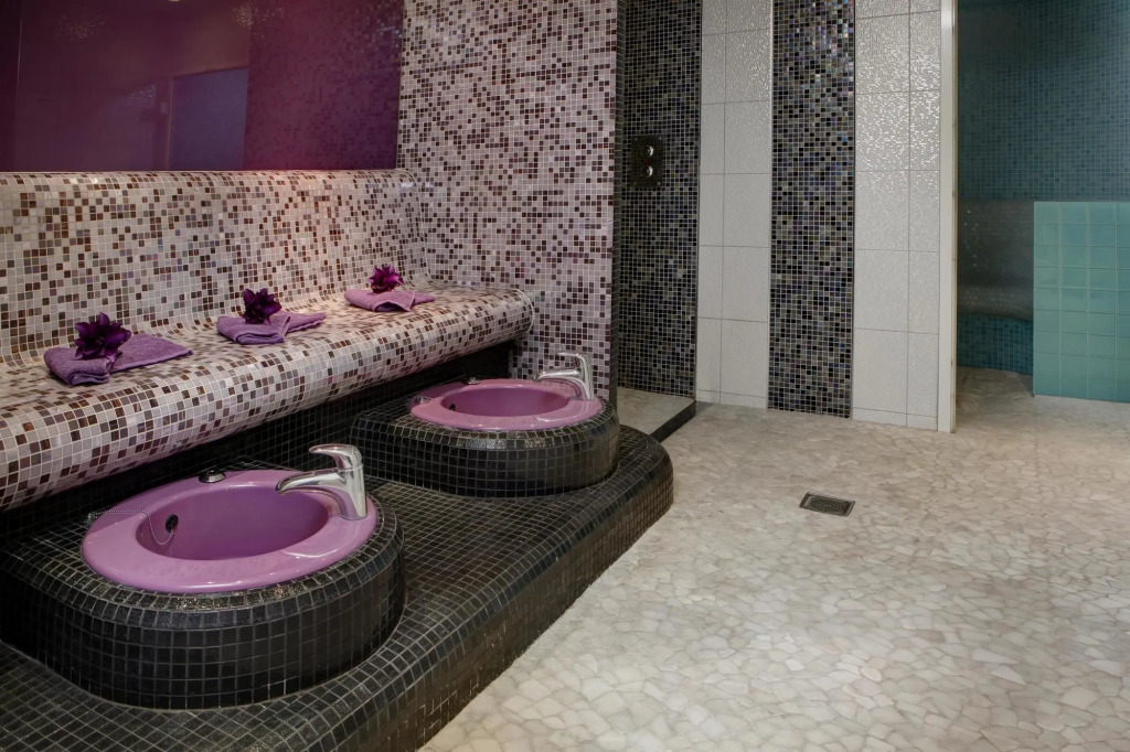 Best Western Plus Bentley Hotel & Spa