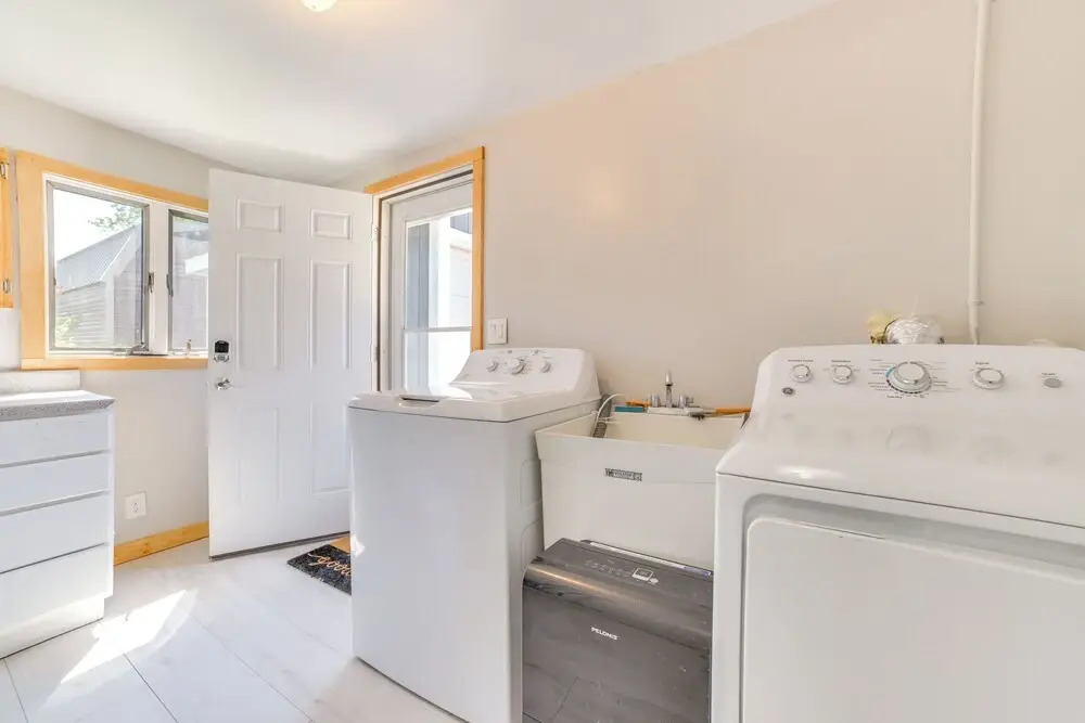 Houghton Lake Cottage w/ Patio: Walk to Waterfront