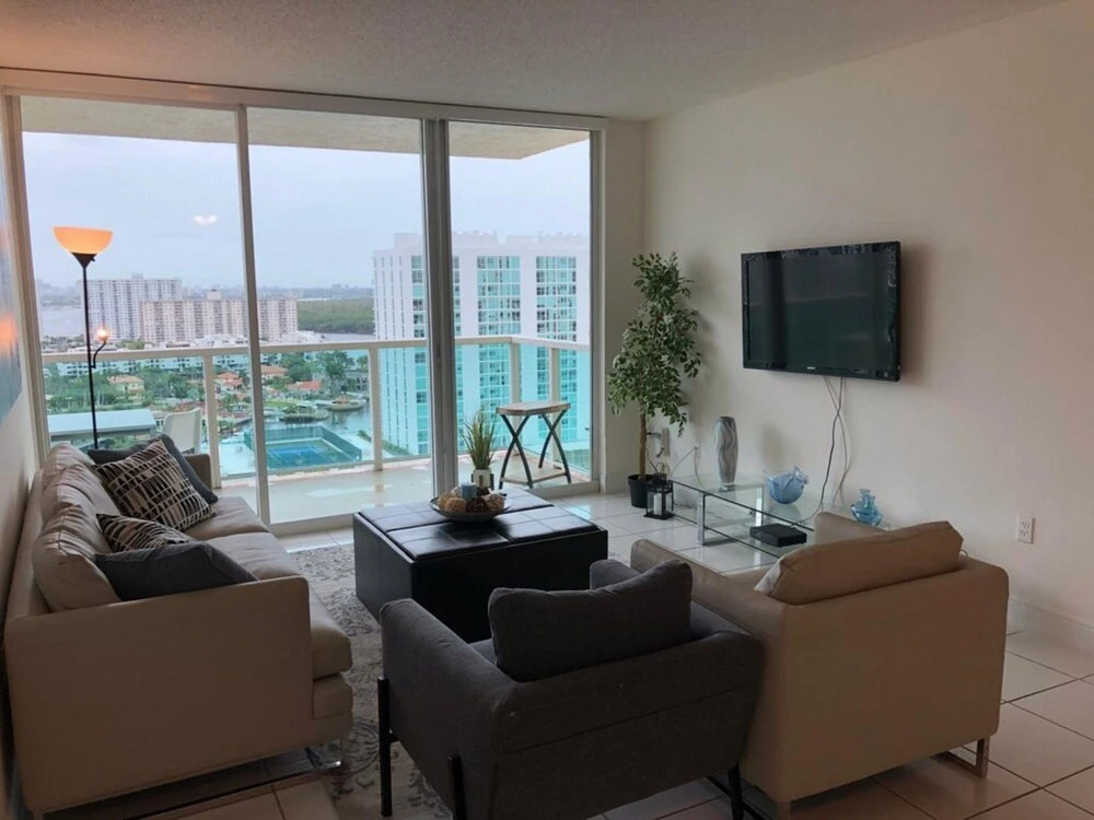 Sunny Isles 2 Bedroom