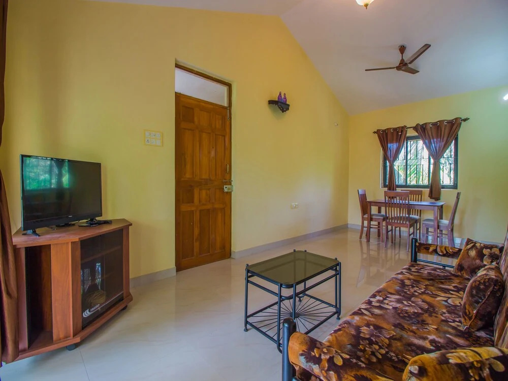 OYO 14903 Home Cozy 2BHK Varca Beach