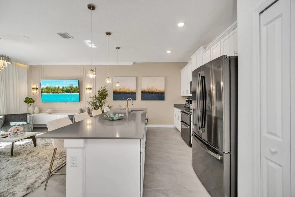 Amazing Story Lake Town Home With Pool 4 Bedroom Townhouse by RedAwning