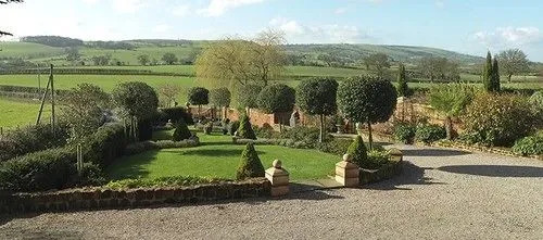 Wollaston Lodge