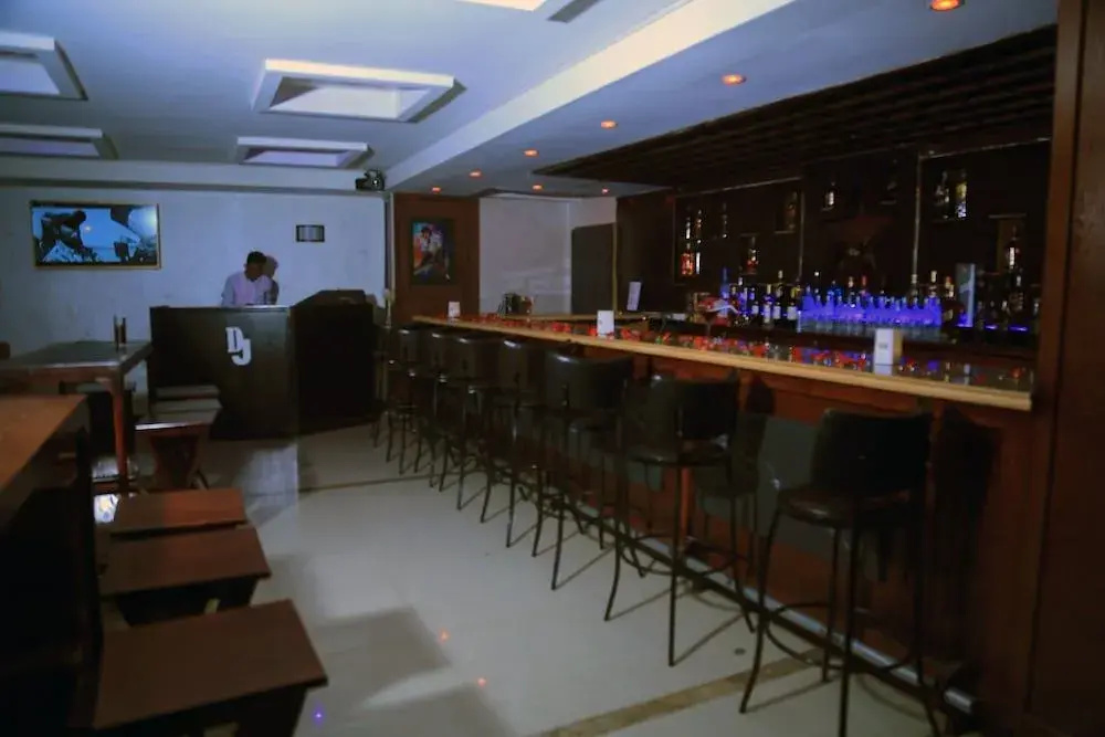 Sunland Hotel