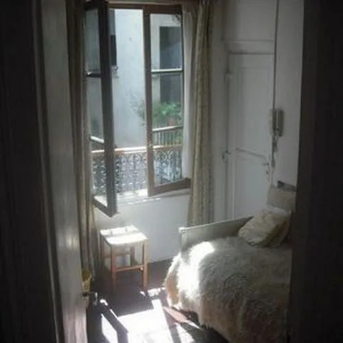 Bed  Breakfast Place De Vosges 3