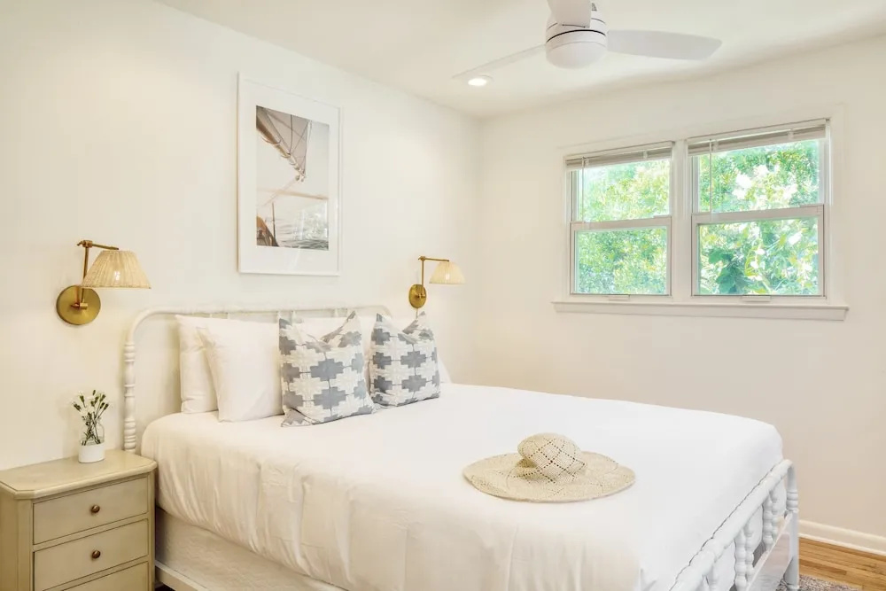 Hemlock by Avantstay Minutes From Folly Beach w/ Multiple Patios