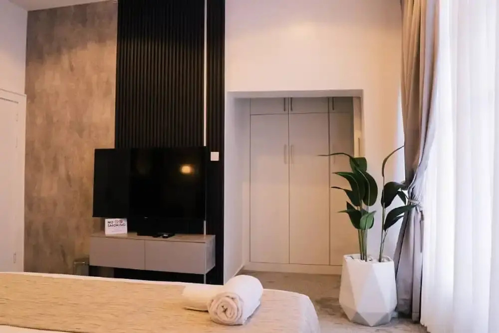 UrbanEdge Hotel