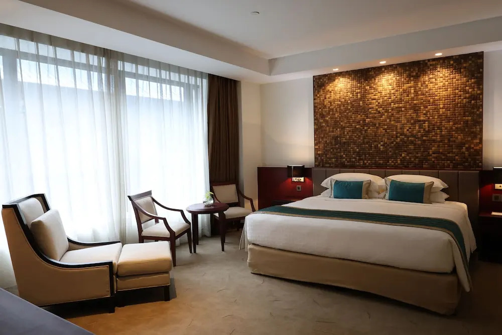 Yangon Thanlwin Hotel