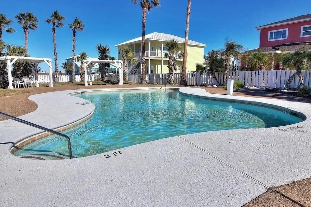 Royal Dunes 215 6 Bedroom Home