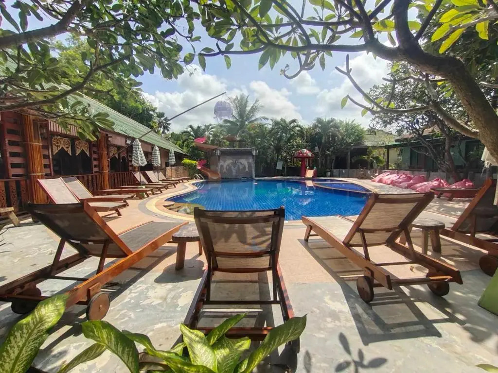 Lanta Riviera Beach Resort