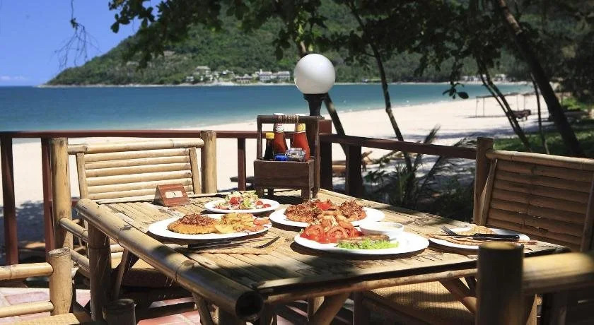 Khanom Hill Resort