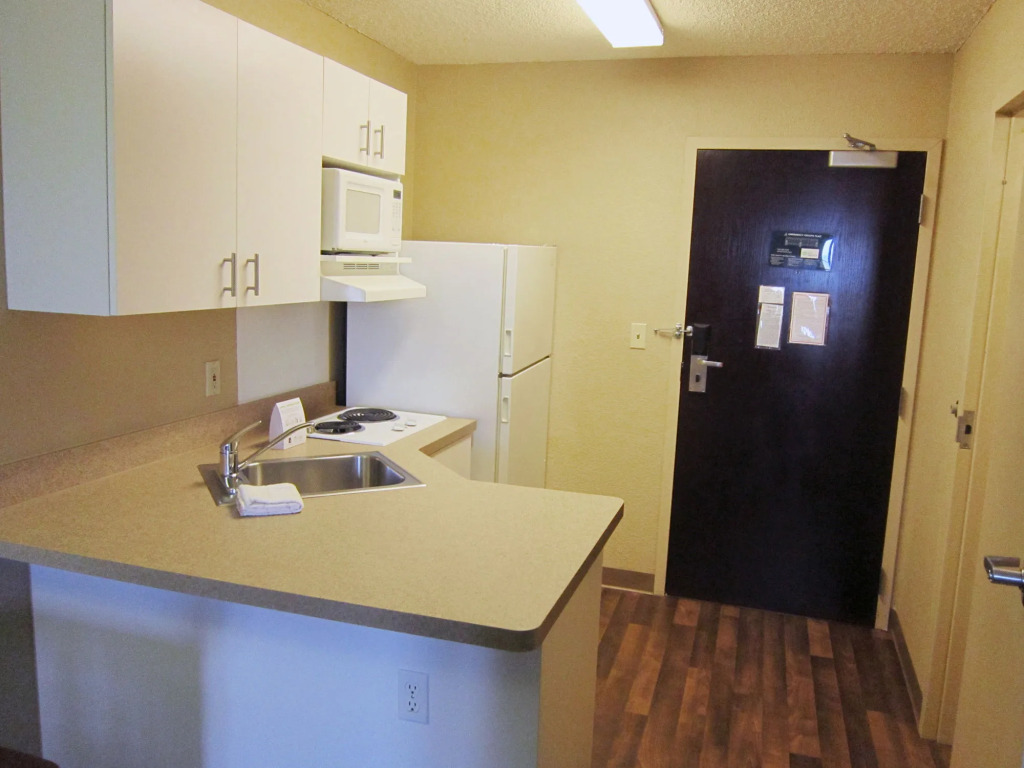 Studio 6 Suites Seattle Kent WA