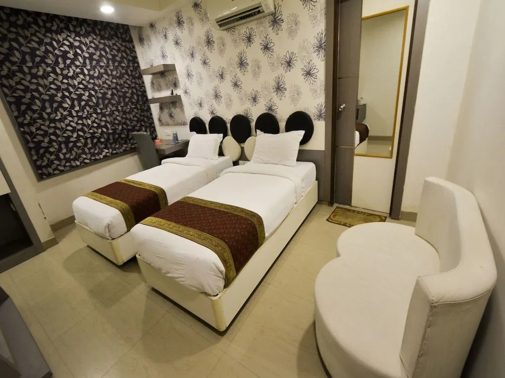 OYO 514 Nirvana Hotel