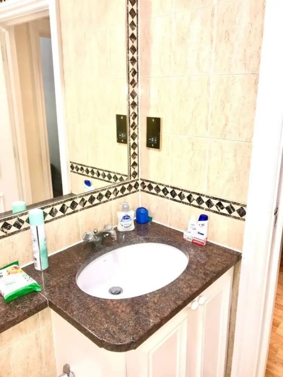 Superior Mayfair Green Park Apartments