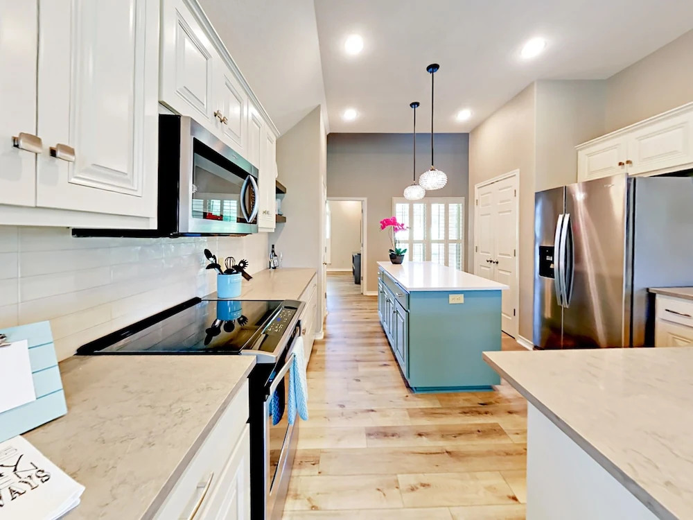 Dripping Springs Home 4 Bedrooms 2 Bathrooms Home