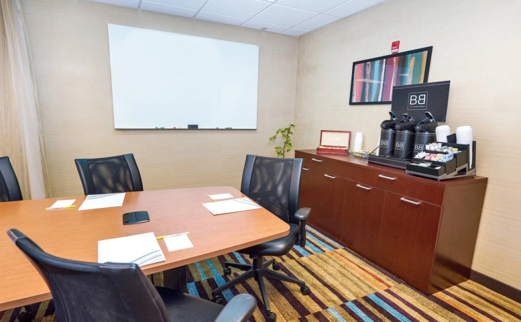 Fairfield by Marriott Medford Long Island