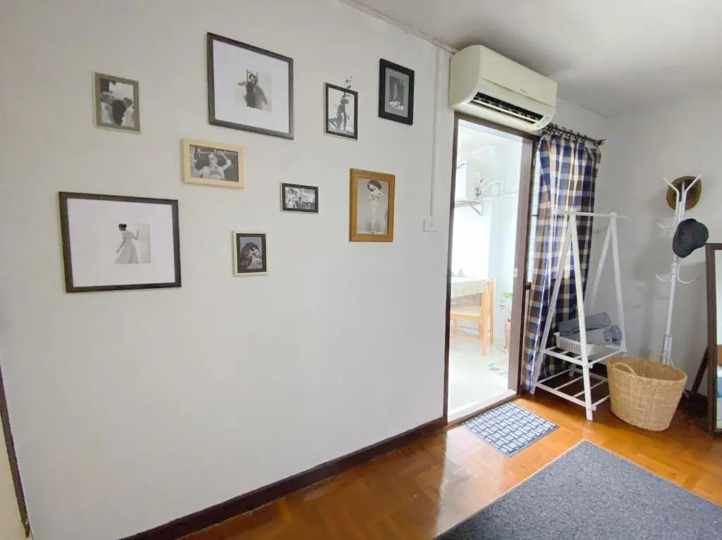 Cozy family room At 103 condominium 2 on nimman 12