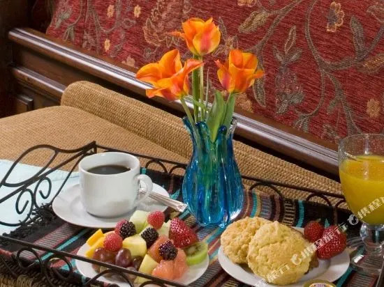 El Farolito B&B Inn
