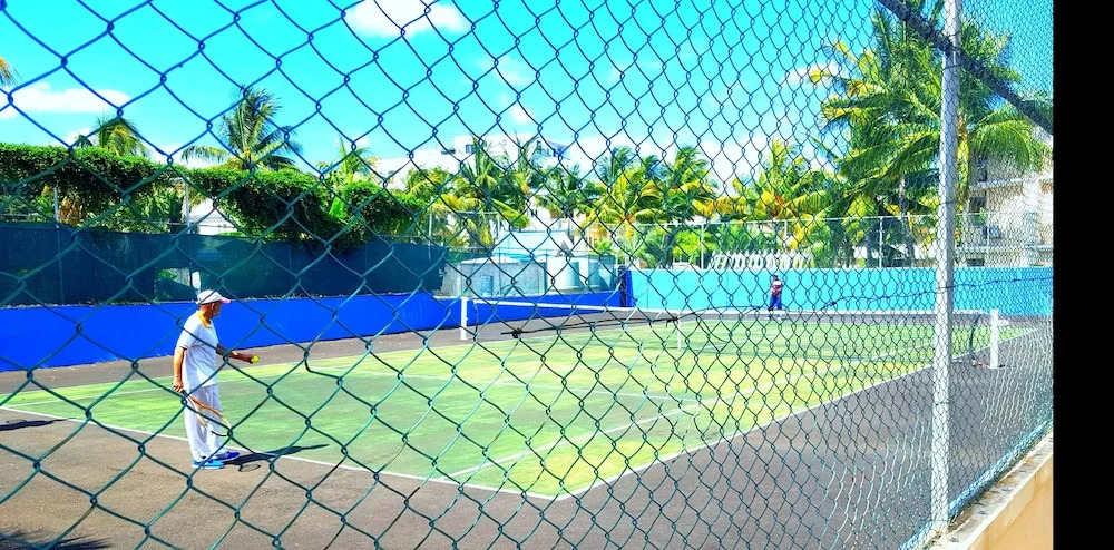 Les Tamiers Complex