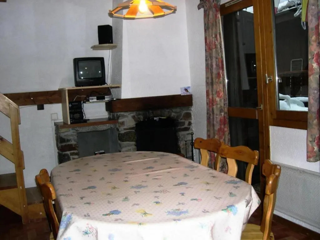 Appartement 8 Pers. Centre-Village 69130
