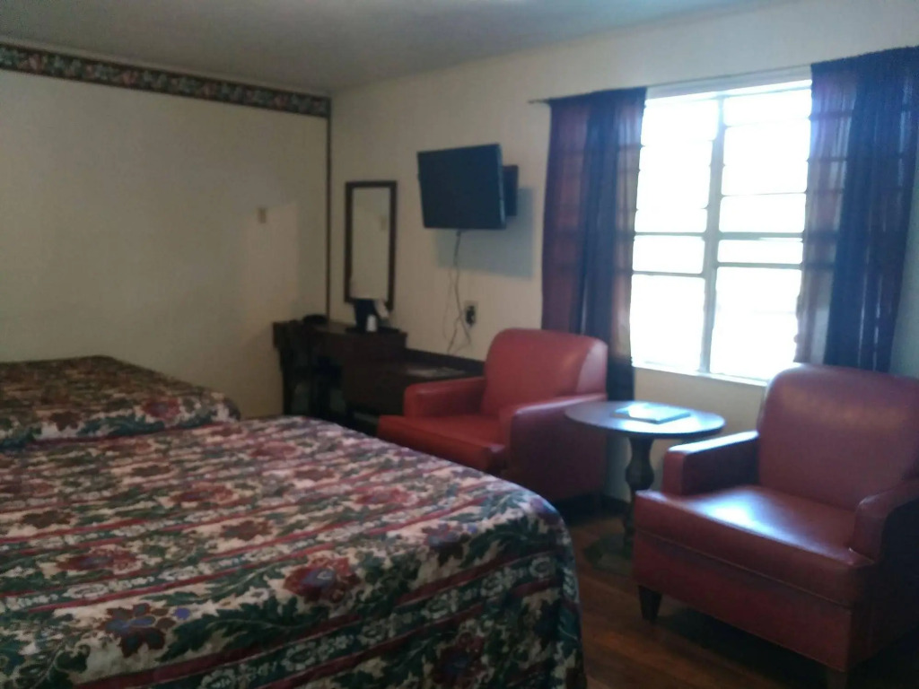 Clarketon Motel - Maggie Valley