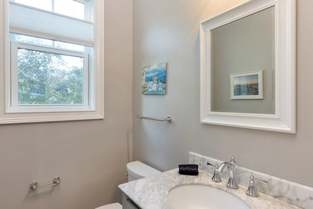 Sweetbay by Avantstay 1 Min Walk to Beach + Pool