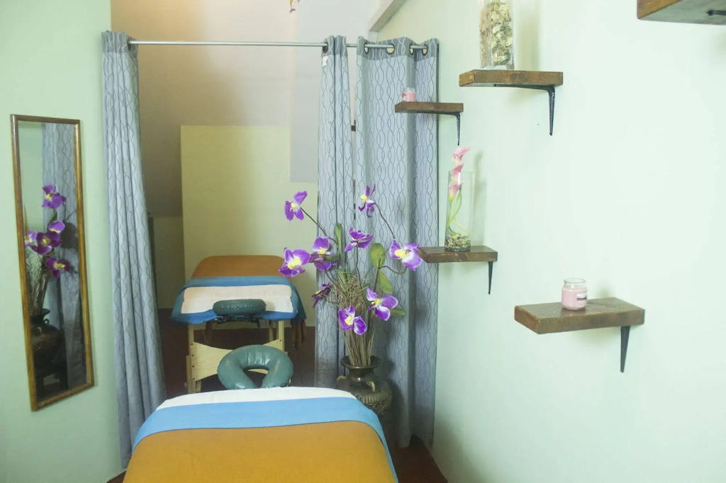 Oceans Salybia Nature Resort & Spa