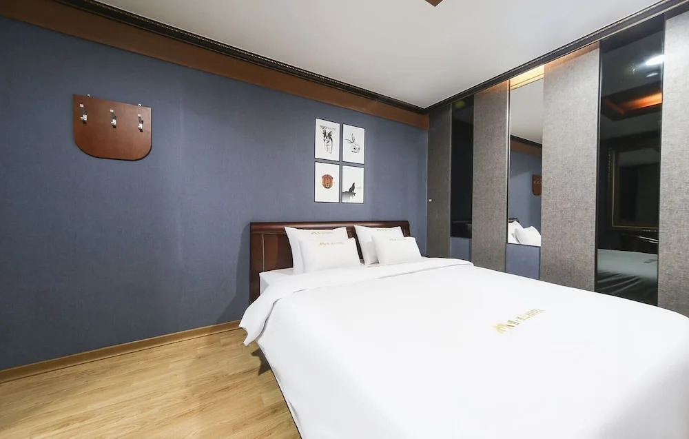 M Boss Motel
