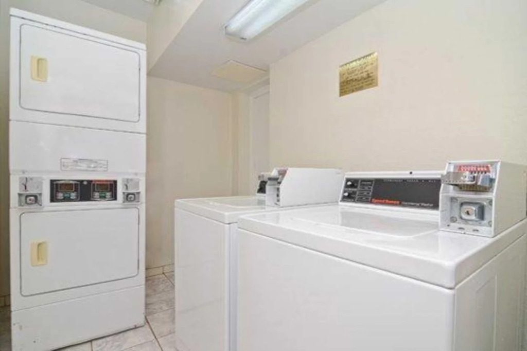 stayAPT Suites Alexandria-Fort Belvoir