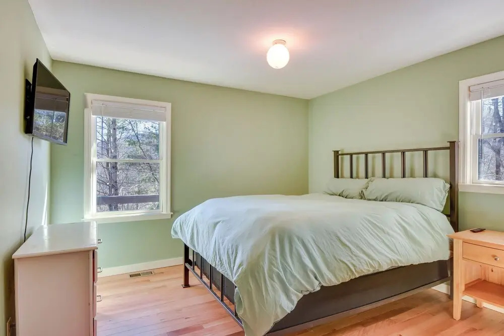 Hike, Golf & Relax: Pet-friendly Apt in Dillard