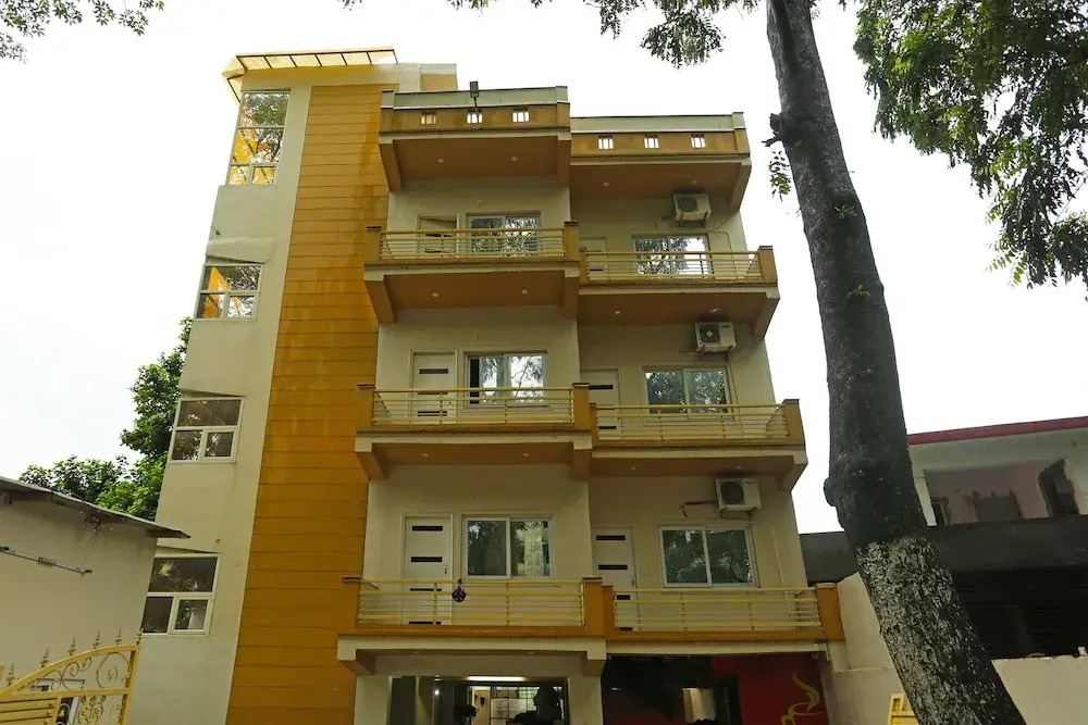 OYO 16534 Hotel HR Residency