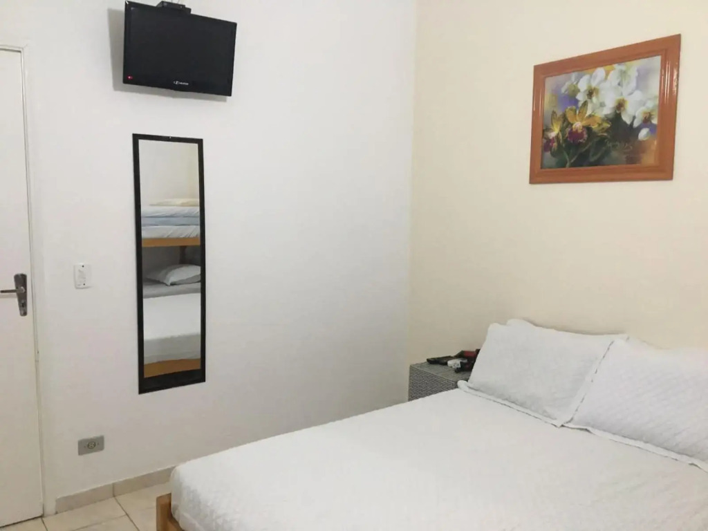 Casa em condomínio em Martin de Sá.