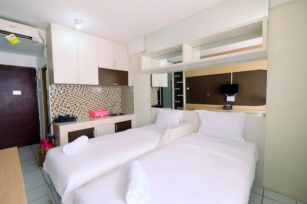 East Park Studio Apartment with Twin Beds