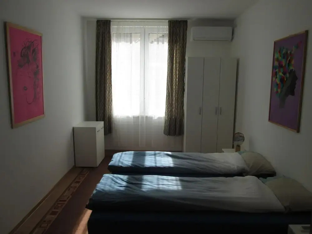 Admiral Apartments