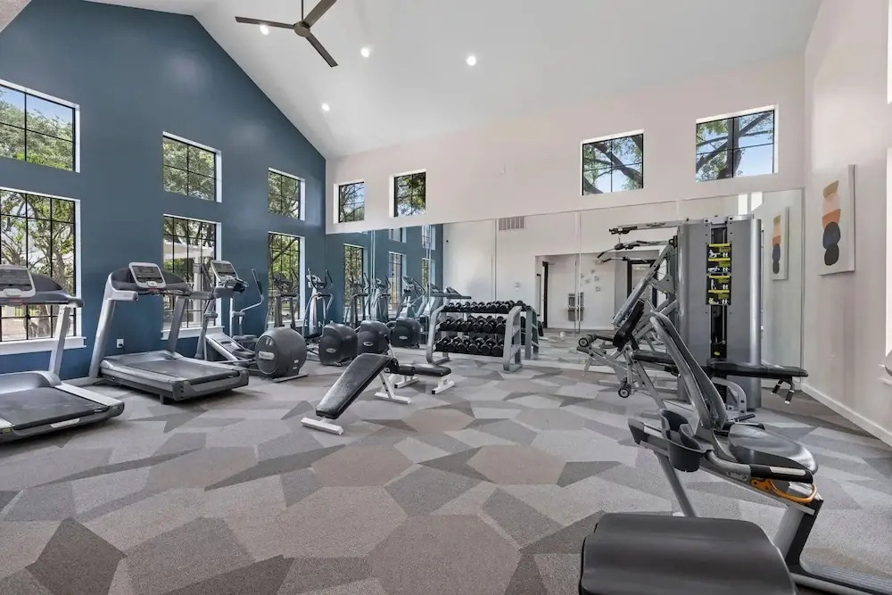 Landing Modern 1BD Gym