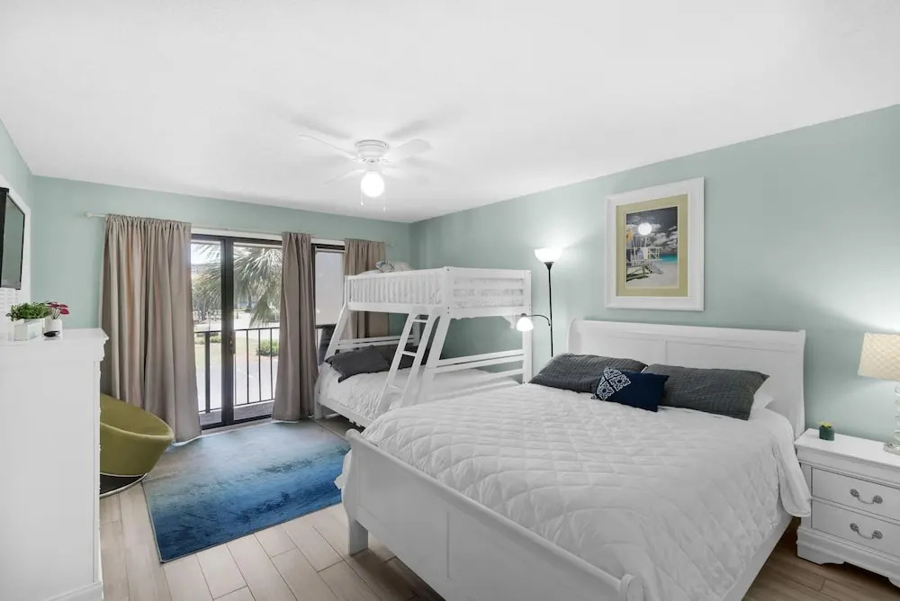 Edgewater Golf Villa 1409
