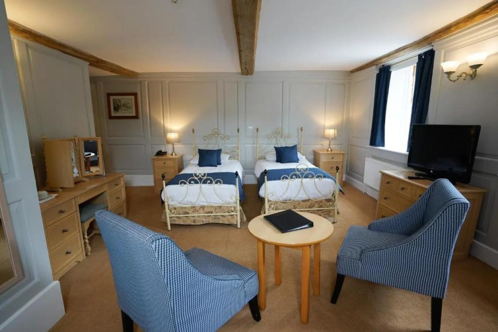 Waveney House Hotel