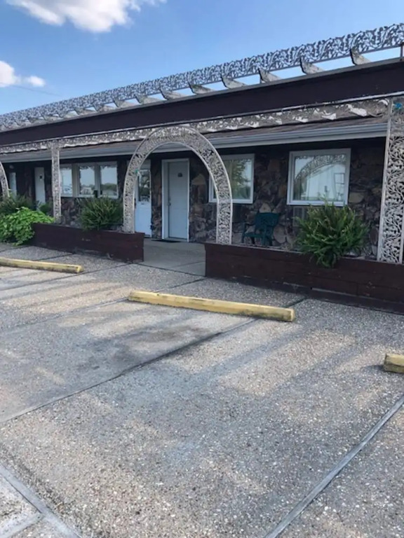 Triangle Inn Motel
