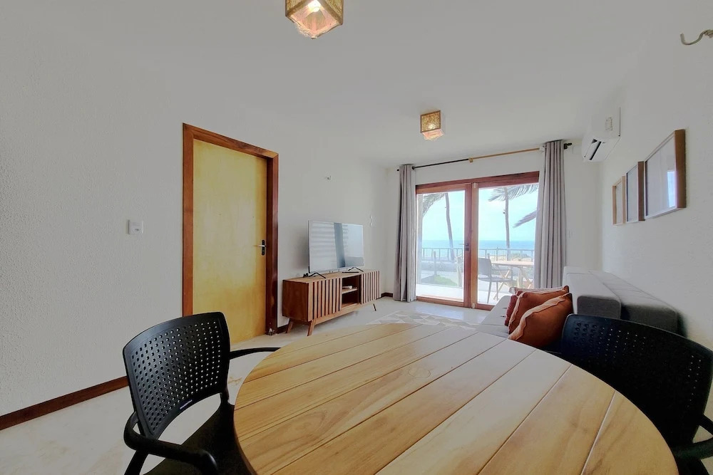 The Point Bungalow on the Sand in Fortim By Carpediem